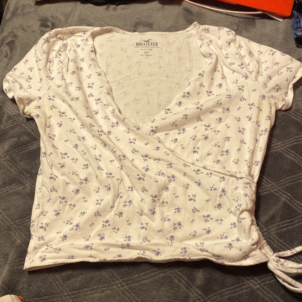 Baby Tee from Hollister